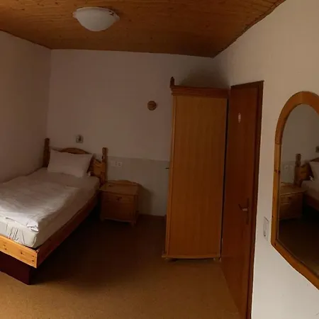 Hotel Hotel-restaurant Zum Dorfkrug Lehre