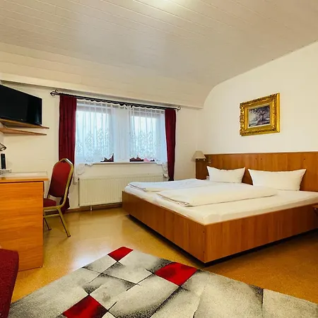 Hotel-restaurant Zum Dorfkrug * Lehre